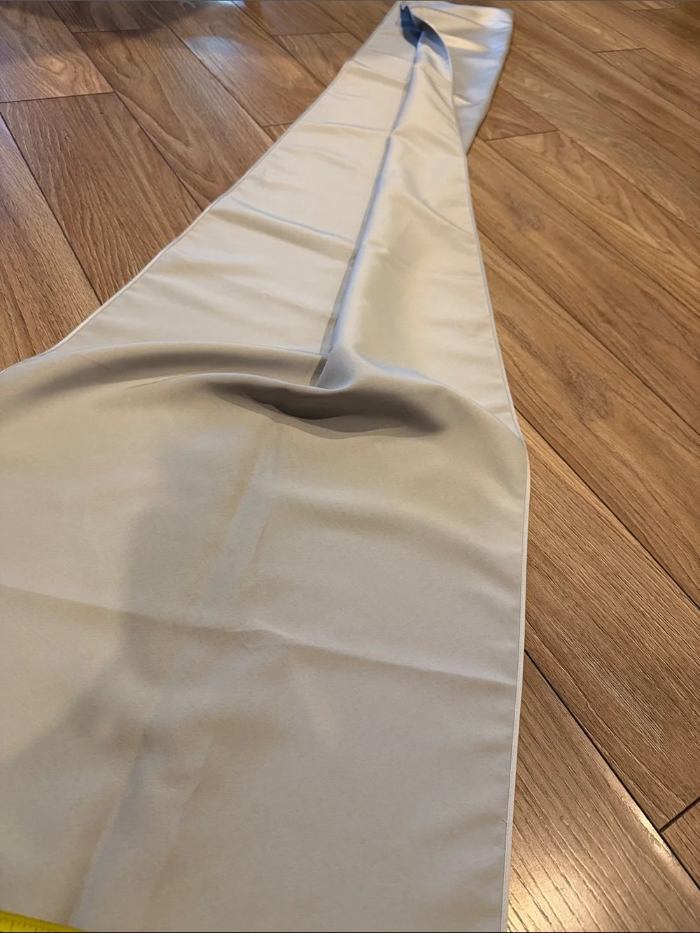 Laundry By Shelli Segal Light Silver Satin Scarf Wrap